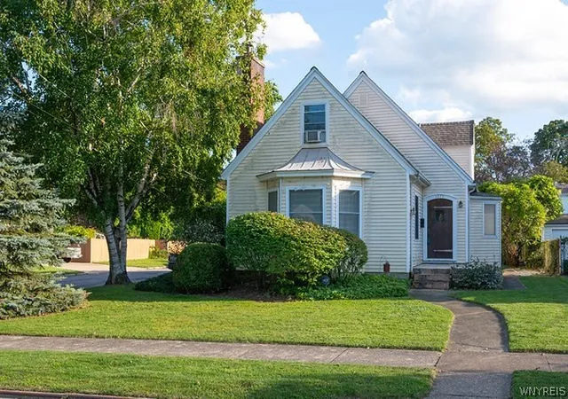 Single family home for sale at 1275 Wyoming Ave, Niagara Falls, NY 14305 | MLS# B1711087 | Listing updated on 2026-09-12