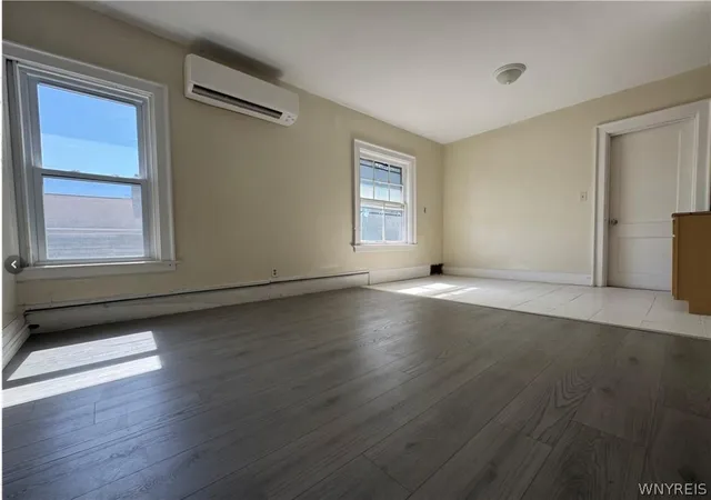 Listing Photo 2 - Condo for sale in building located at 632 7th St, Niagara Falls, NY 14301
