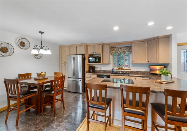 Photo 3 of Single family home for sale at 5189 E Lake Rd, Honeoye, NY 14471 | MLS# R1711201 | Listing updated on 2026-09-13