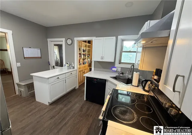 Photo 3 of Sale Pending at 1111 Prendergast Ave, Jamestown, NY 14701 | MLS# R1709797 | Listing updated on 2026-09-02