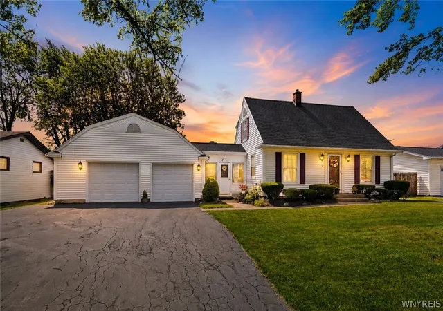 Photo 2 of Single family home for sale at 119 Bannard Ave, Tonawanda, NY 14150 | MLS# B1711209 | Listing updated on 2026-09-19