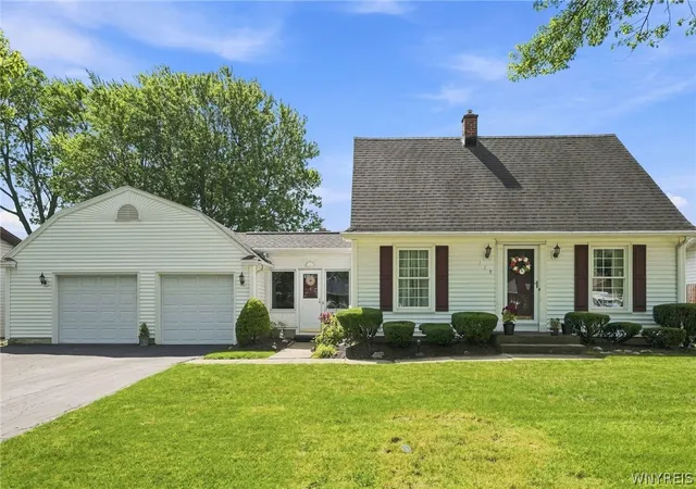 Photo 3 of Single family home for sale at 119 Bannard Ave, Tonawanda, NY 14150 | MLS# B1711209 | Listing updated on 2026-09-19