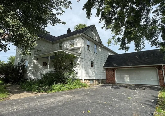 Photo 1 of Sale Pending at 7995 Westphalinger Rd, East Amherst, NY 14051 | MLS# B1711292 | Listing updated on 2026-09-13