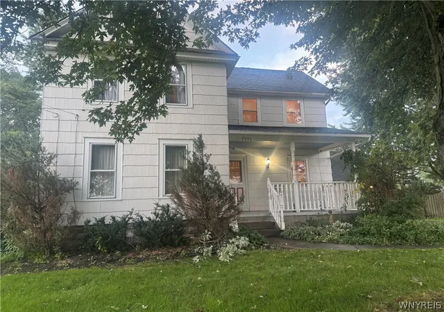 Photo 3 of Sale Pending at 7995 Westphalinger Rd, East Amherst, NY 14051 | MLS# B1711292 | Listing updated on 2026-09-13