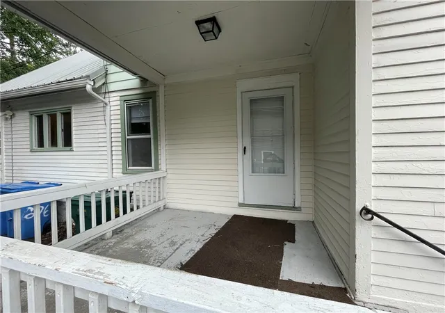 Photo 3 of Sale Pending at 279 Ravine Ave, Rochester, NY 14613 | MLS# R1710512 | Listing updated on 2026-09-03