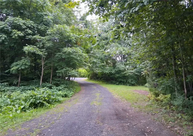 Photo 4 of Single family home for sale at 2165 Rabbit Ln, Phoenix, NY 13135 | MLS# S1709447 | Listing updated on 2026-09-02