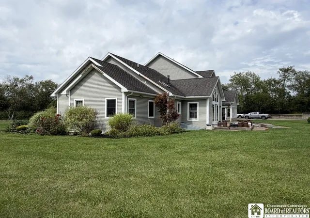 Photo 3 of Single family home for sale at 100 Tiffany Ln, Frewsburg, NY 14738 | MLS# R1711342 | Listing updated on 2026-09-02