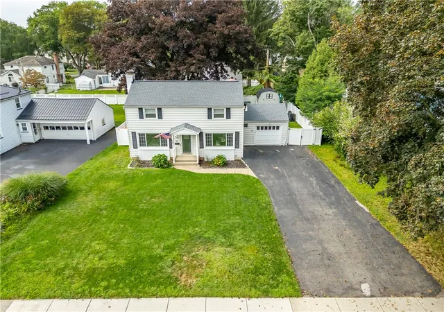 Photo 3 of Sale Pending at 85 Keswick Rd, Rochester, NY 14609 | MLS# R1711389 | Listing updated on 2026-09-10