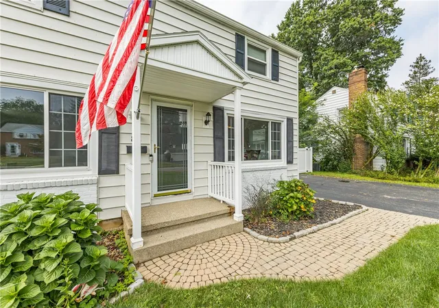 Photo 3 of Sale Pending at 85 Keswick Rd, Rochester, NY 14609 | MLS# R1711389 | Listing updated on 2026-09-10