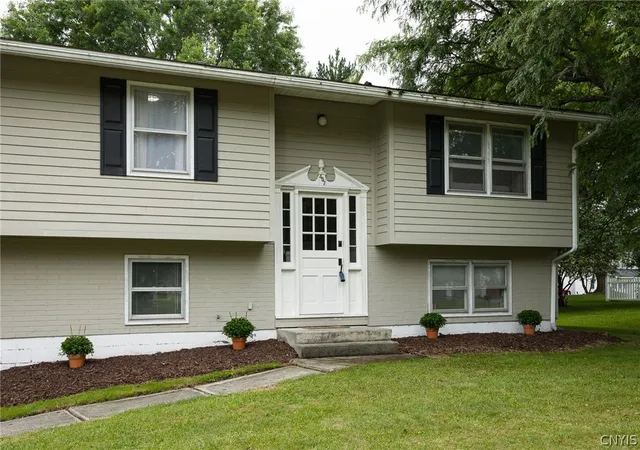 Photo 2 of Single family home for sale at 457 Bugbee Dr, Watertown, NY 13601 | MLS# S1711255 | Listing updated on 2026-09-12
