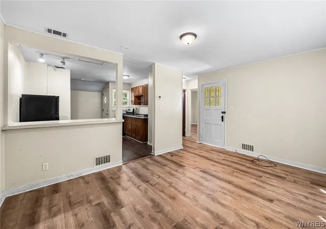Listing Photo 4 - Condo for sale in building located at 33 Siberling Dr, Buffalo, NY 14225 - Unit #31