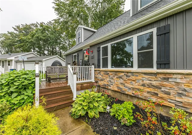 Photo 3 of Sale Pending at 318 Valiant Dr, Rochester, NY 14623 | MLS# R1711175 | Listing updated on 2026-09-10