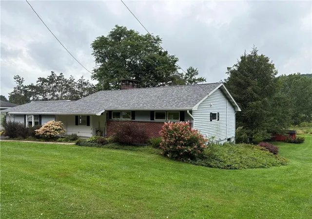 Photo 2 of Single family home for sale at 359 State Hwy 320, Norwich, NY 13815 | MLS# R1711500 | Listing updated on 2026-09-08