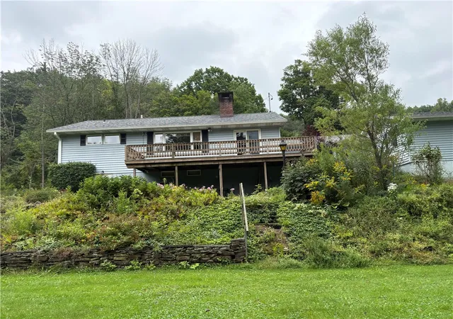 Photo 3 of Single family home for sale at 359 State Hwy 320, Norwich, NY 13815 | MLS# R1711500 | Listing updated on 2026-09-08