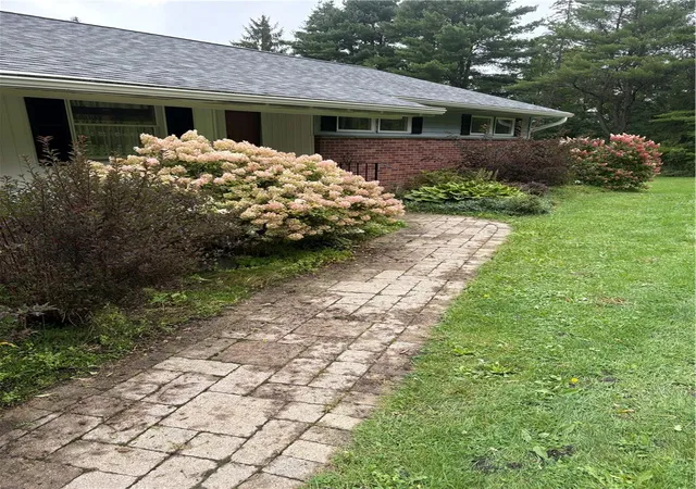 Photo 3 of Single family home for sale at 359 State Hwy 320, Norwich, NY 13815 | MLS# R1711500 | Listing updated on 2026-09-08