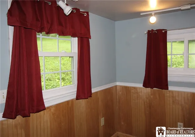 Photo 3 of Single family home for sale at 3605 N Main St Ext, Jamestown, NY 14701 | MLS# R1709806 | Listing updated on 2026-09-10