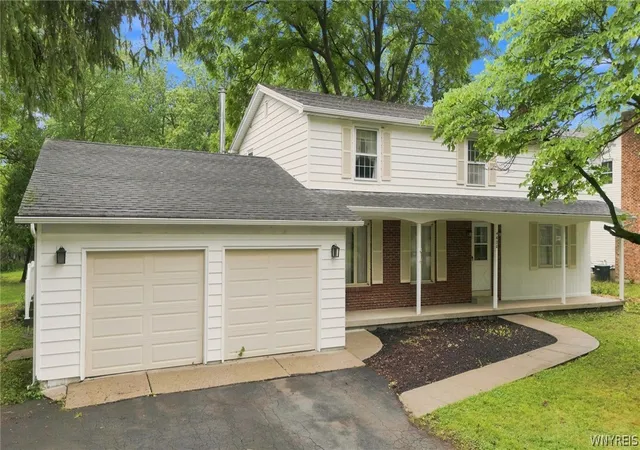 Photo 1 of Sale Pending at 4620 Boncrest Dr E, Buffalo, NY 14221 | MLS# B1711485 | Listing updated on 2026-09-08