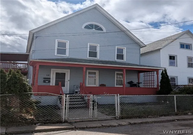Photo 1 of Single family home for sale at 12 Ashley Pl, Lockport, NY 14094 | MLS# B1711649 | Listing updated on 2026-09-01