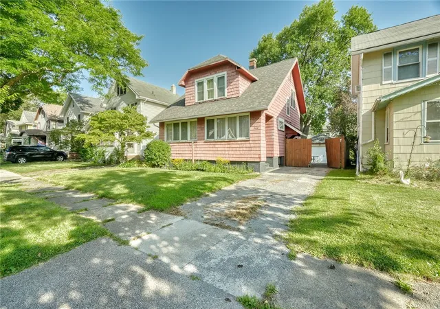 Photo 3 of Single family home for sale at 360 Knickerbocker Ave, Rochester, NY 14615 | MLS# R1710621 | Listing updated on 2026-09-02