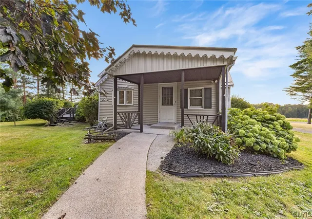 Photo 2 of Single family home for sale at 536 Clyde Marengo Rd, Clyde, NY 14433 | MLS# S1711332 | Listing updated on 2026-09-02
