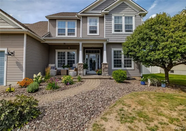 Photo 3 of Sale Pending at 8512 Long Leaf, Liverpool, NY 13090 | MLS# S1711476 | Listing updated on 2026-09-06