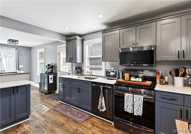 Photo 4 of Sale Pending at 107 Seton Rd, Buffalo, NY 14225 | MLS# B1711450 | Listing updated on 2026-09-10