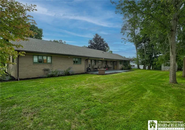 Photo 3 of Single family home for sale at 11 Emory Dr, Jamestown, NY 14701 | MLS# R1711512 | Listing updated on 2026-09-05