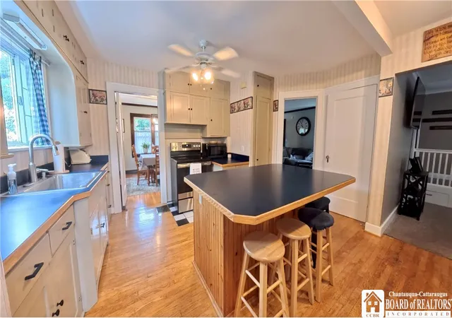 Photo 4 of Single family home for sale at 210 Arlington Ave, Jamestown, NY 14701 | MLS# R1711236 | Listing updated on 2026-09-08