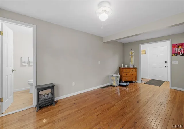 Photo 3 of Sale Pending at 8149 Scotia Ln, Liverpool, NY 13090 | MLS# S1711164 | Listing updated on 2026-09-10