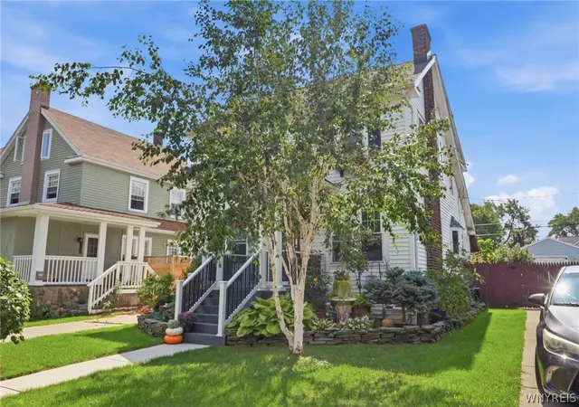 Photo 3 of Sale Pending at 201 Knowlton Ave, Buffalo, NY 14217 | MLS# B1711460 | Listing updated on 2026-09-14