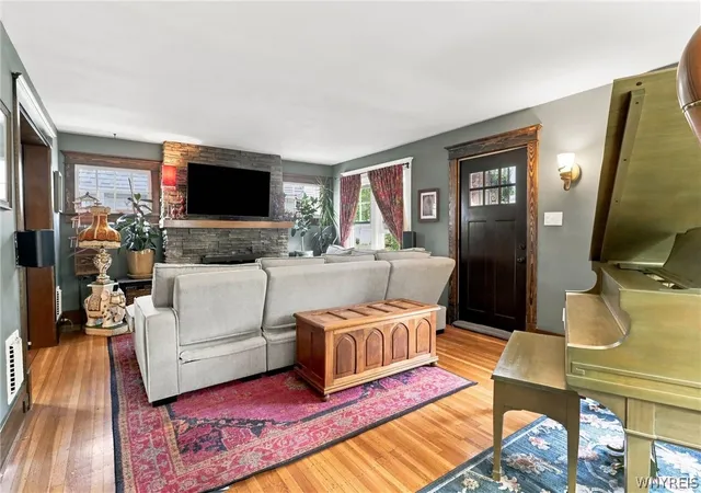 Photo 3 of Sale Pending at 201 Knowlton Ave, Buffalo, NY 14217 | MLS# B1711460 | Listing updated on 2026-09-14