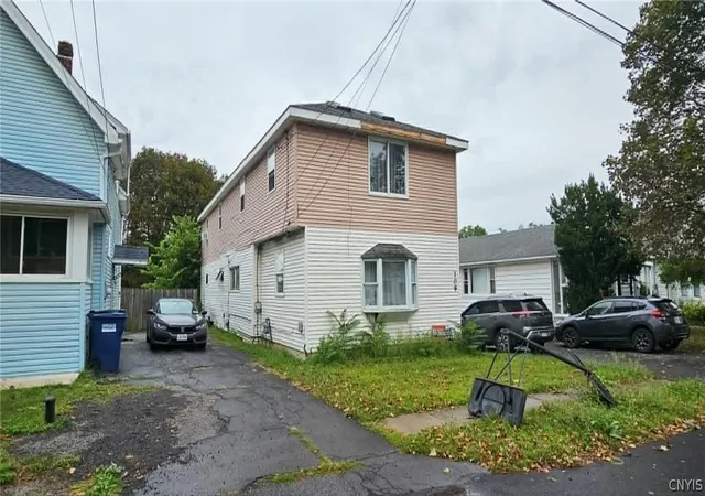 Photo 2 of Single family home for sale at 109 Wilmore Pl, Syracuse, NY 13208 | MLS# S1708656 | Listing updated on 2026-09-02