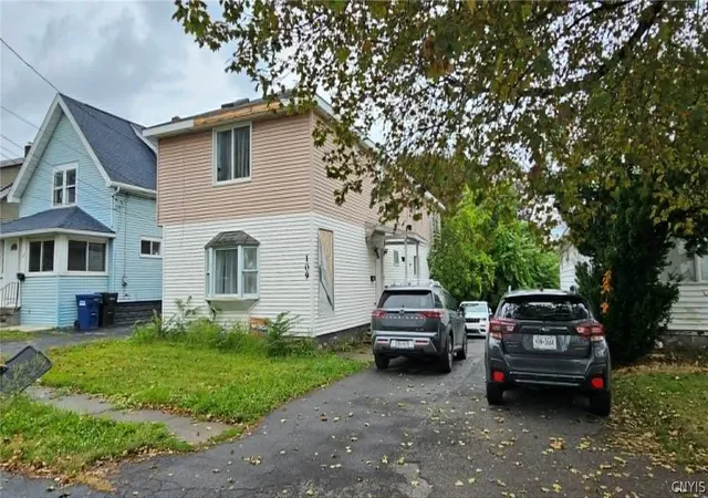 Photo 3 of Single family home for sale at 109 Wilmore Pl, Syracuse, NY 13208 | MLS# S1708656 | Listing updated on 2026-09-02