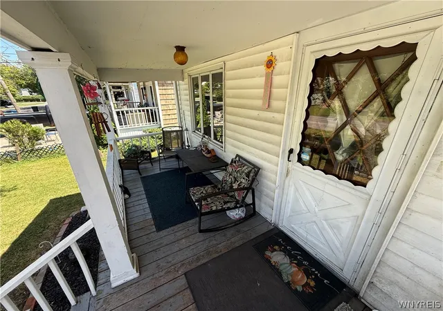 Photo 3 of Single family home for sale at 2927 Birch Ave, Niagara Falls, NY 14305 | MLS# B1711883 | Listing updated on 2026-09-02