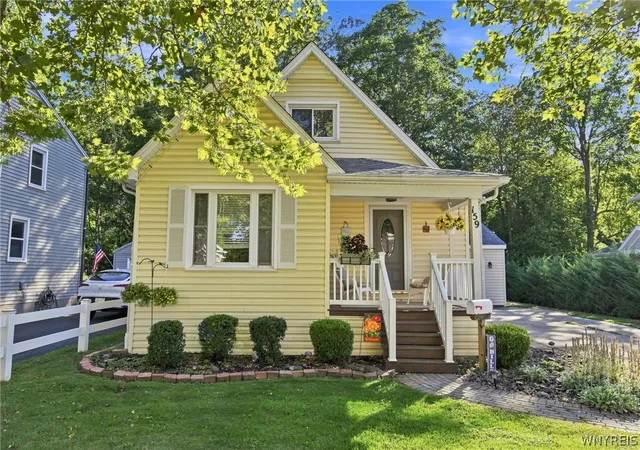Photo 1 of Sale Pending at 159 California Dr, Buffalo, NY 14221 | MLS# B1711865 | Listing updated on 2026-09-11
