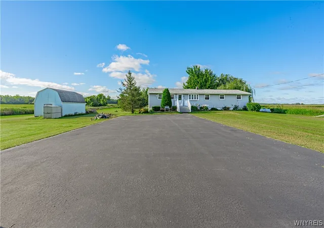 Photo 3 of Sale Pending at 4598 Nelson Rd, Newfane, NY 14108 | MLS# B1711657 | Listing updated on 2026-09-12