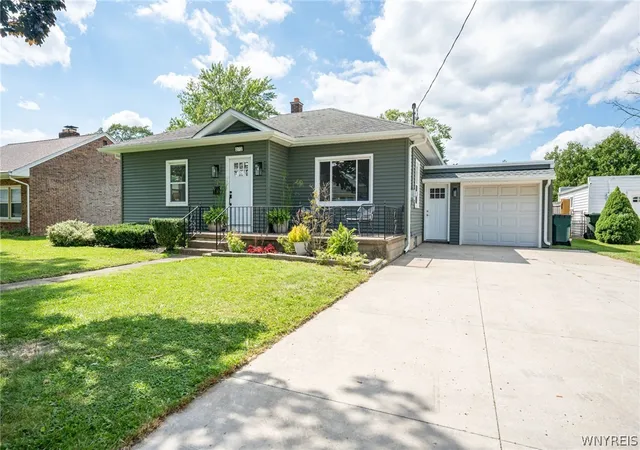 Photo 3 of Sale Pending at 272 Fredericka St, North Tonawanda, NY 14120 | MLS# B1711792 | Listing updated on 2026-09-09