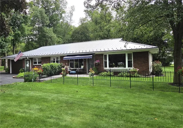 Photo 1 of Sale Pending at 188 Ridge Rd, Horseheads, NY 14845 | MLS# R1711948 | Listing updated on 2026-09-09