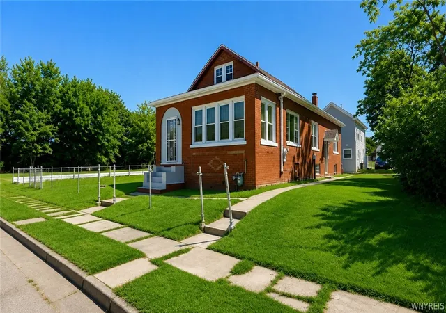 Photo 2 of Single family home for sale at 24 Fairview Ave, Buffalo, NY 14218 | MLS# B1711805 | Listing updated on 2026-09-10