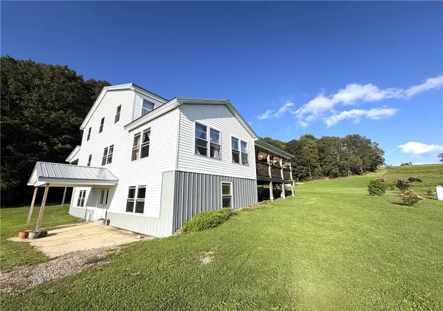 Photo 3 of Single family home for sale at 9480 Ravlin Hl Rd, Clymer, NY 14724 | MLS# R1711697 | Listing updated on 2026-09-03