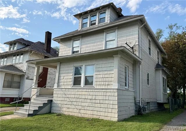 Photo 3 of Single family home for sale at 176 Winspear Ave, Buffalo, NY 14215 | MLS# B1706903 | Listing updated on 2026-09-15