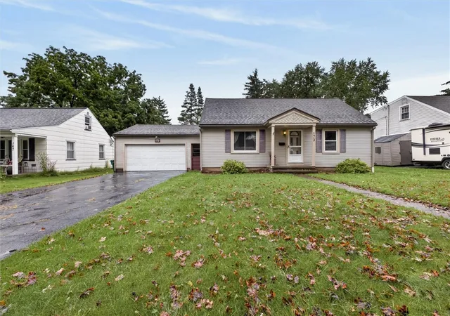 Photo 2 of Sale Pending at 173 Crestwood Blvd, Rochester, NY 14624 | MLS# R1710109 | Listing updated on 2026-09-07