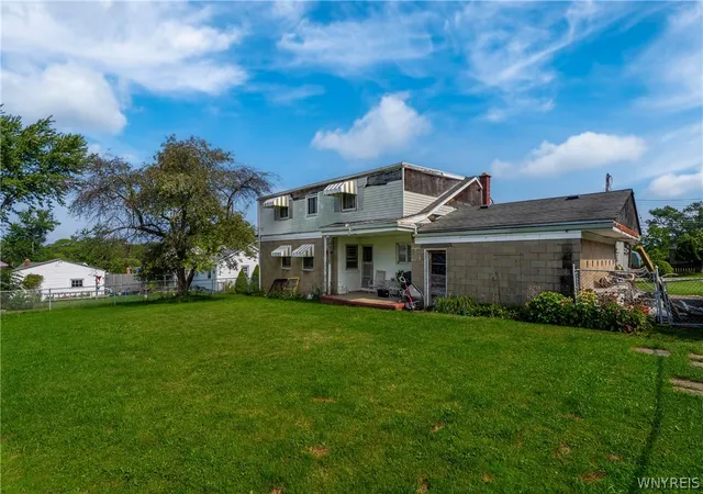 Photo 2 of Single family home for sale at 2643 Hawthorne Ave, Hamburg, NY 14075 | MLS# B1711732 | Listing updated on 2026-09-12