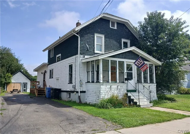 Photo 2 of Single family home for sale at 19 Chestnut St, Cortland, NY 13045 | MLS# S1711717 | Listing updated on 2026-09-15