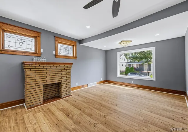Photo 4 of Single family home for sale at 266 Fenton St, Buffalo, NY 14206 | MLS# B1712033 | Listing updated on 2026-09-09