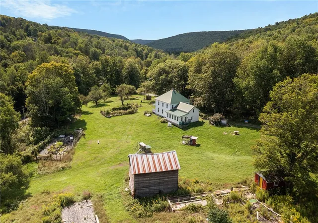 Photo 3 of Sale Pending at 114 Vintonton Rd, Warnerville, NY 12187 | MLS# R1709880 | Listing updated on 2026-09-09