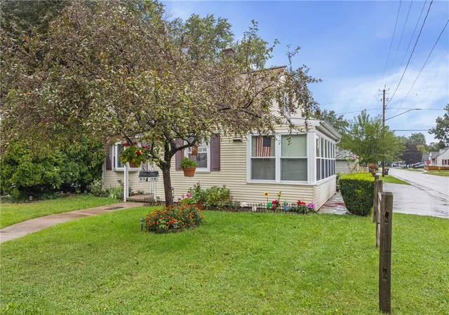 Photo 3 of Sale Pending at 1116 Britton Rd, Rochester, NY 14616 | MLS# R1711036 | Listing updated on 2026-09-09