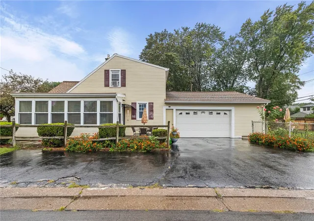 Photo 3 of Sale Pending at 1116 Britton Rd, Rochester, NY 14616 | MLS# R1711036 | Listing updated on 2026-09-09