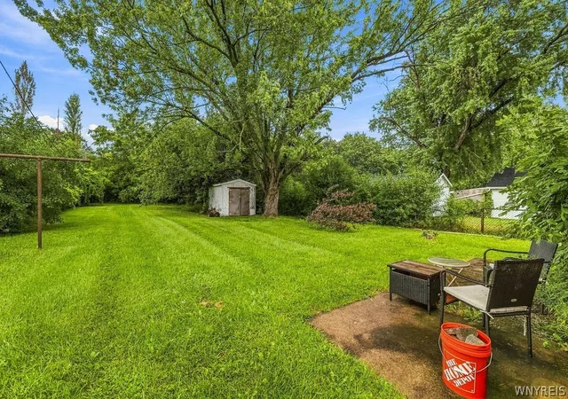 Photo 4 of Single family home for sale at 7020 Packard Rd, Niagara Falls, NY 14304 | MLS# B1712048 | Listing updated on 2026-09-03