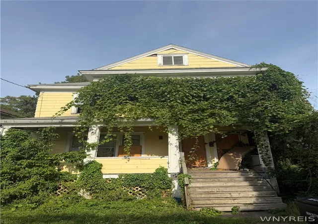 Photo 1 of Multi family home for sale at 139 Hope Ave, Syracuse, NY 13205 | MLS# B1711562 | Listing updated on 2026-09-11